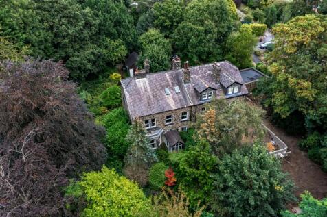 Newlay Wood Drive, Horsforth, Leeds... 8 bed semi