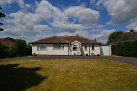 Gorse Road, Grantham 3 bed detached bungalow for sale
