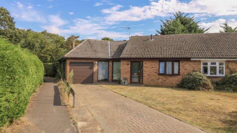 3 bedroom semi-detached bungalow for sale