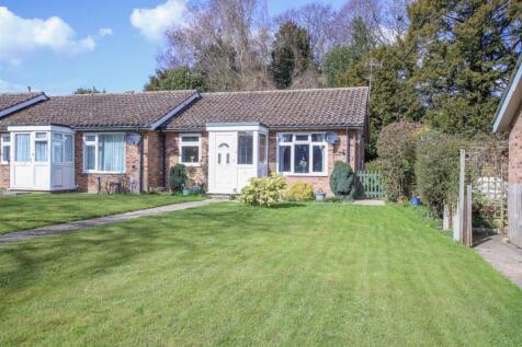 1 bedroom semi-detached bungalow for sale