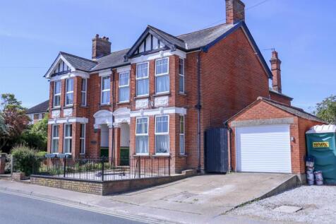 4 bedroom semi-detached house for sale