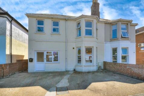 Elm Grove, Hayling Island PO11 4 bed semi