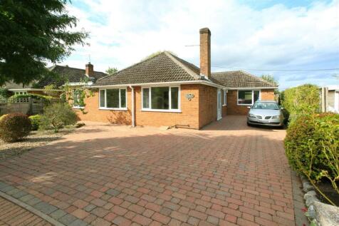3 bedroom detached bungalow for sale