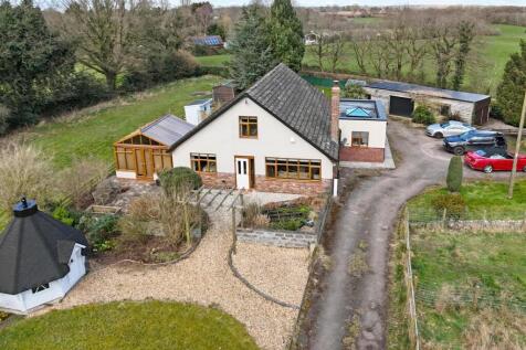 Middle Lane, Cold Hatton 4 bed detached house for sale