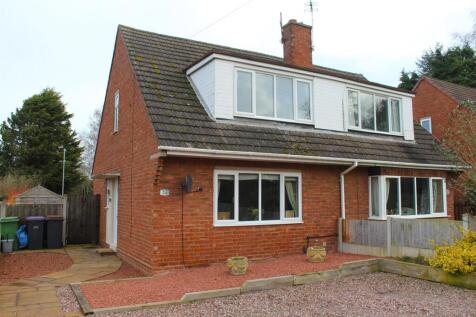 3 bedroom semi-detached house for sale