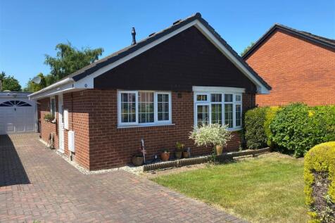 Ford Road, Newport 2 bed detached bungalow for sale