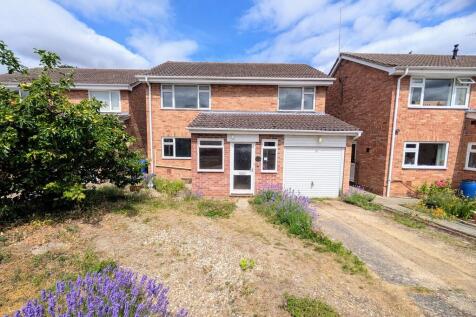 Longmeadow, Bury St. Edmunds 4 bed detached house for sale
