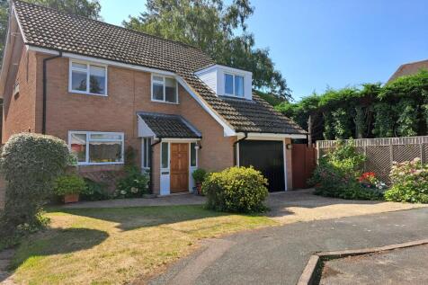 Harwood Road, Marlow 4 bed detached house for sale