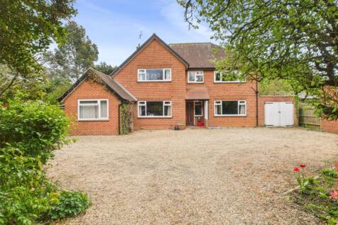 Springfield Road, Chelmsford, Essex, CM2 4 bed detached house for sale