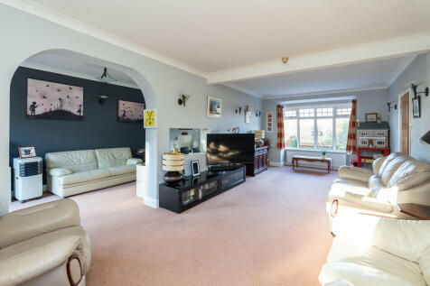 Mid Holmwood, Dorking 4 bed detached house for sale