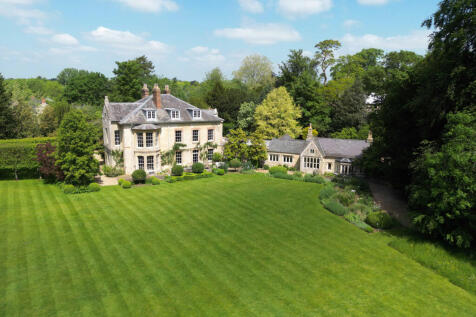 7 bedroom house for sale