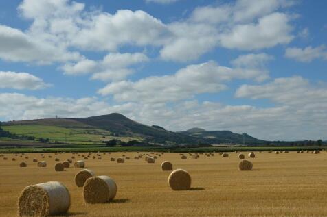 High Street, Strathmiglo, Fife, KY14 4 bed property with land for sale