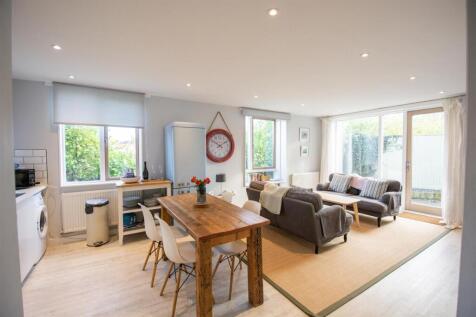 Simons Path, Southwold IP18 2 bed semi