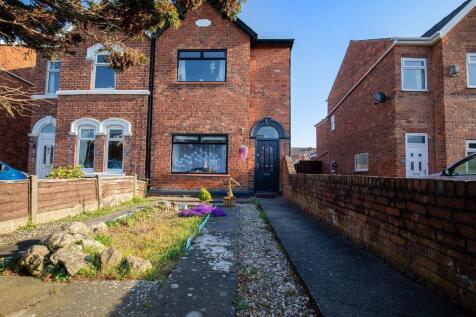 2 bedroom semi-detached house for sale