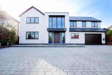 5 bedroom detached house for sale