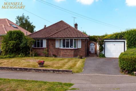 Dale Avenue, Hassocks, BN6 2 bed detached bungalow for sale