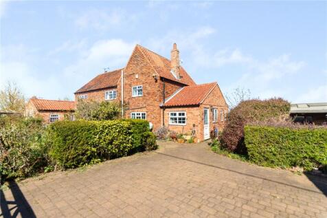 Carr Lane, East Stockwith... 4 bed detached house for sale