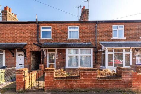 Kings Road, Hitchin, Hertfordshire, SG5 3 bed terraced house for sale