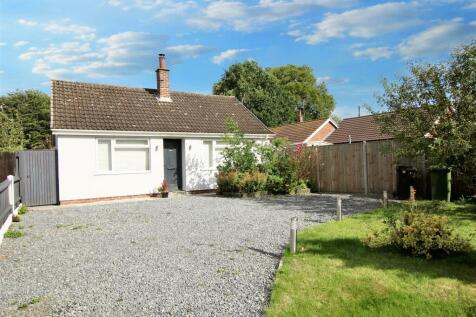 Well Close, Sparham NR9 2 bed detached bungalow for sale