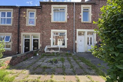 Axwell Terrace, Swalwell, Newcastle... 2 bed ground floor flat for sale