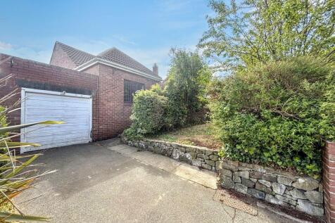 Marlborough Avenue, Swalwell... 2 bed detached bungalow for sale