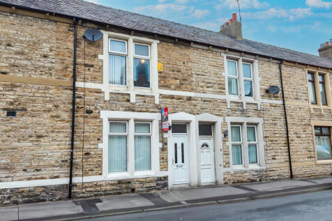 4 Hunter Street, Carnforth... 3 bed terraced house for sale
