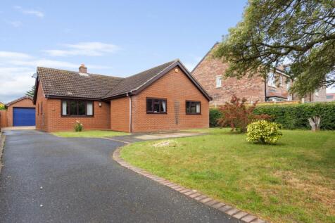 Station Road, Hibaldstow, DN20 3 bed bungalow for sale