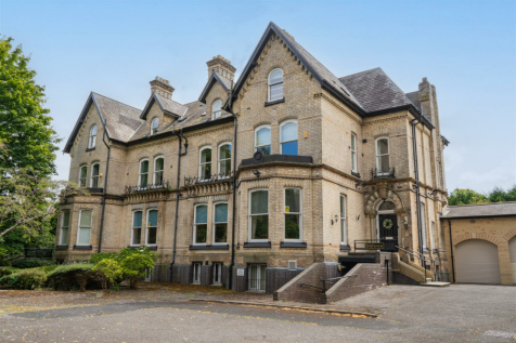St Luke's Centre, Whalley Road... 13 bed semi