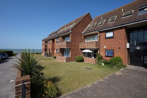 2 bedroom ground floor flat for sale