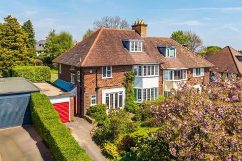 26 Chorley Drive, Fulwood, S10 3RR 5 bed semi