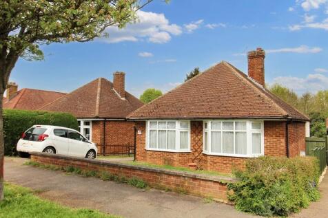 Runnalow, Letchworth Garden City, SG6 2 bed bungalow for sale