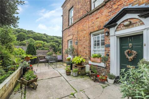 1 Bath Road, Ironbridge, Telford... 3 bed semi