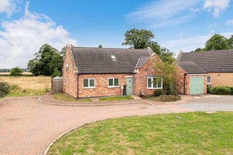 Mulberry Lodge, 24 The Gables... 3 bed detached house for sale