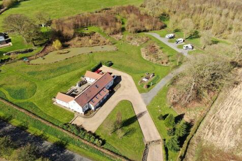 Greetham Retreat (in 1 acre) 8 bed property for sale
