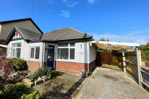 2 bedroom detached bungalow for sale