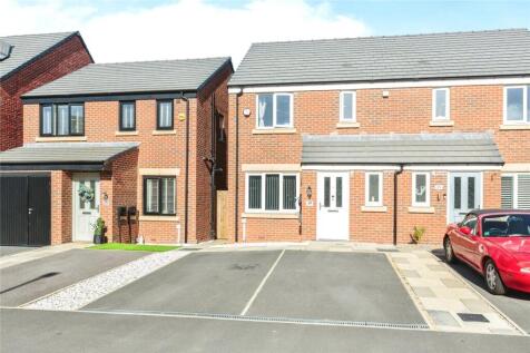 3 bedroom semi-detached house for sale