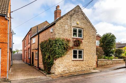 Manor Road, Grendon... 4 bed detached house for sale