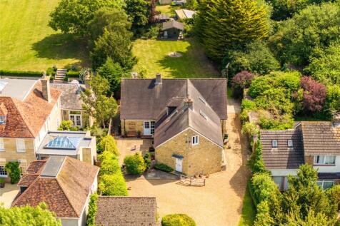 Gun Lane, Sherington... 4 bed detached house for sale