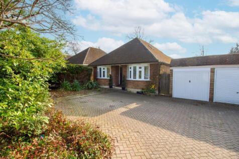 3 bedroom chalet for sale