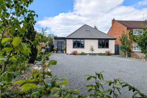 Sutton Park Road, Kidderminster... 4 bed bungalow for sale