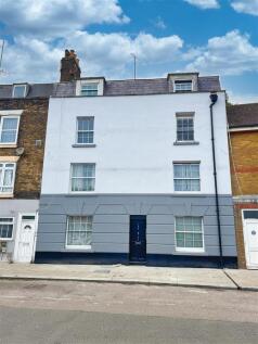 Snargate Street, Dover CT17 4 bed block of apartments for sale