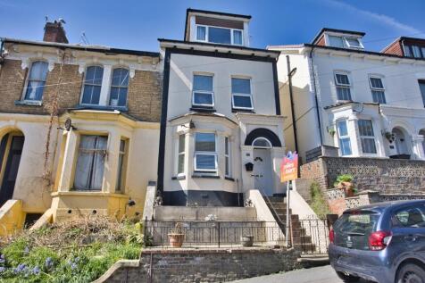De Burgh Hill, Dover, CT17 4 bed end of terrace house for sale