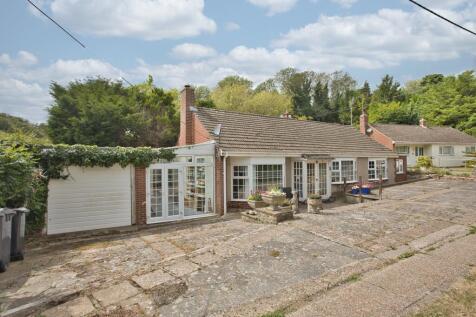 Cowper Road, River, Dover, Kent, CT17 4 bed bungalow for sale