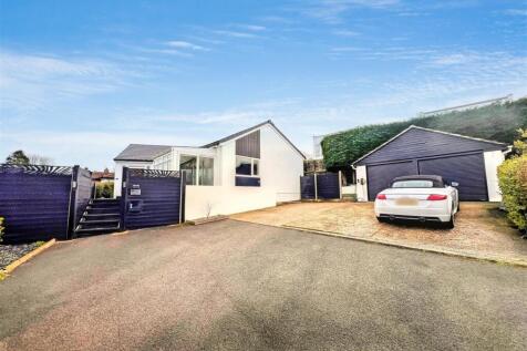 St. Augustines Close, Portishead 4 bed detached bungalow for sale
