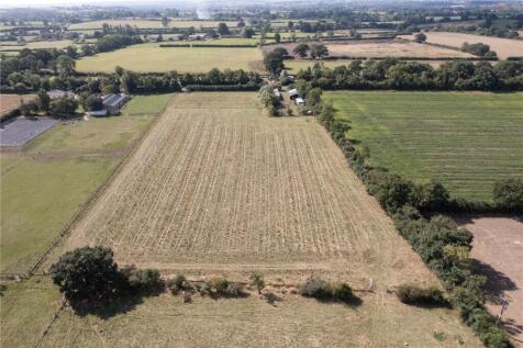 London Road, Moreton