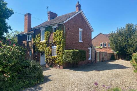 Towthorpe Road, Haxby, York 4 bed detached house for sale