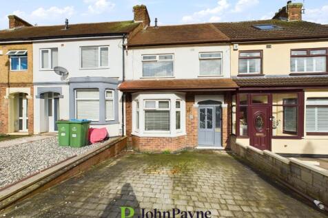 Clovelly Road, Wyken, Coventry, CV2 3 bed terraced house for sale
