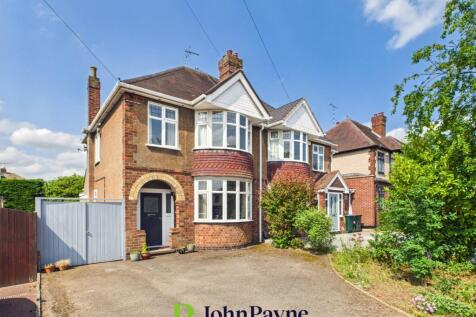 Baginton Road, Styvechale, Coventry, CV3 3 bed semi