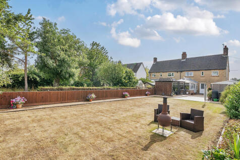 The Ridings, Stonesfield, Witney 2 bed semi