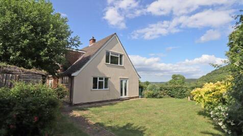 Haywood, Honiton Road, Taunton TA3 3 bed detached house for sale